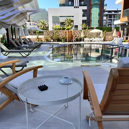 Silence Garden Bir Yatak Odali