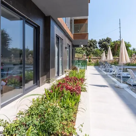 Silence Garden Suite Bir Yatak Odali Daire